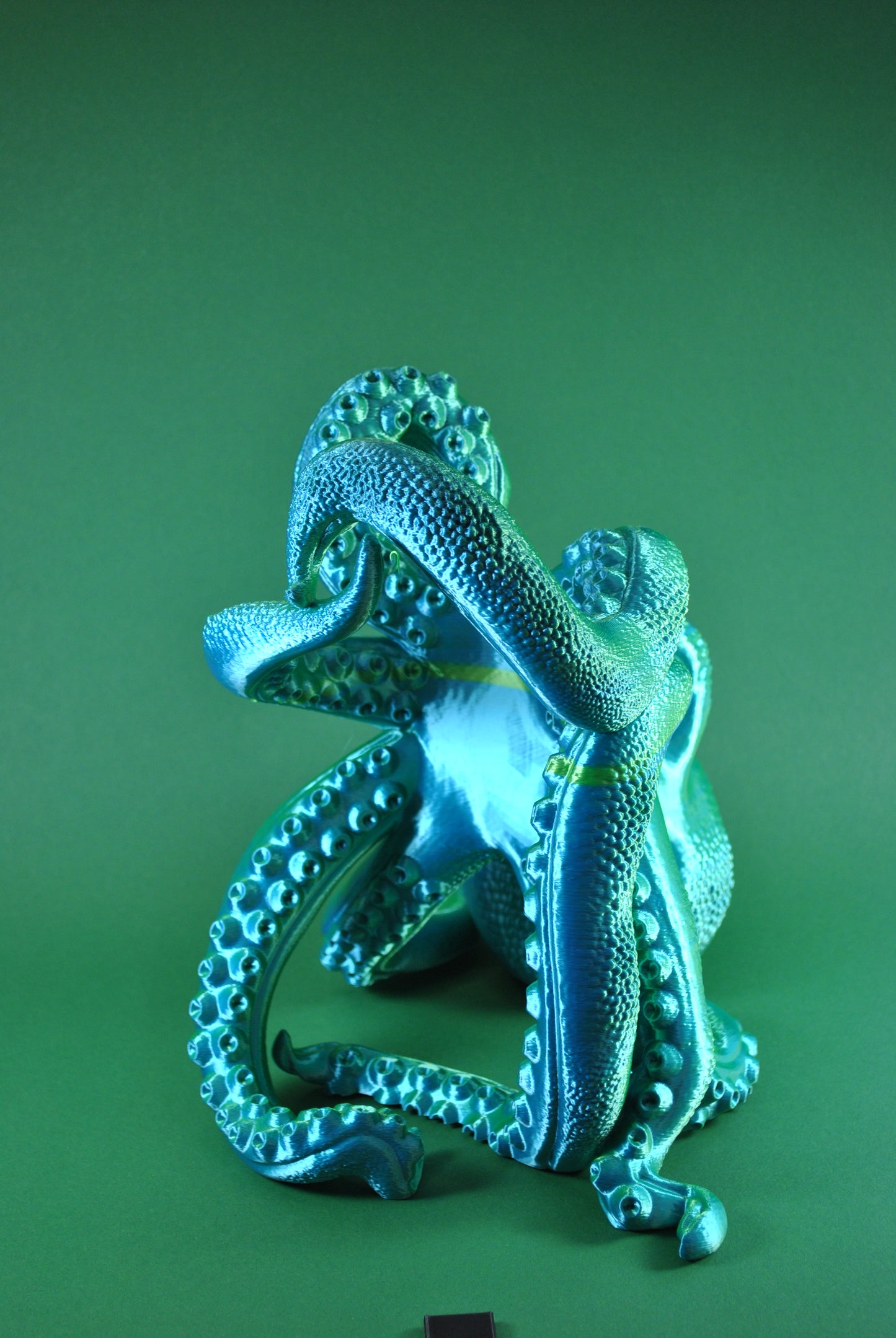 Oktopus Bordeaux – Eleganz aus Tiefe und Design