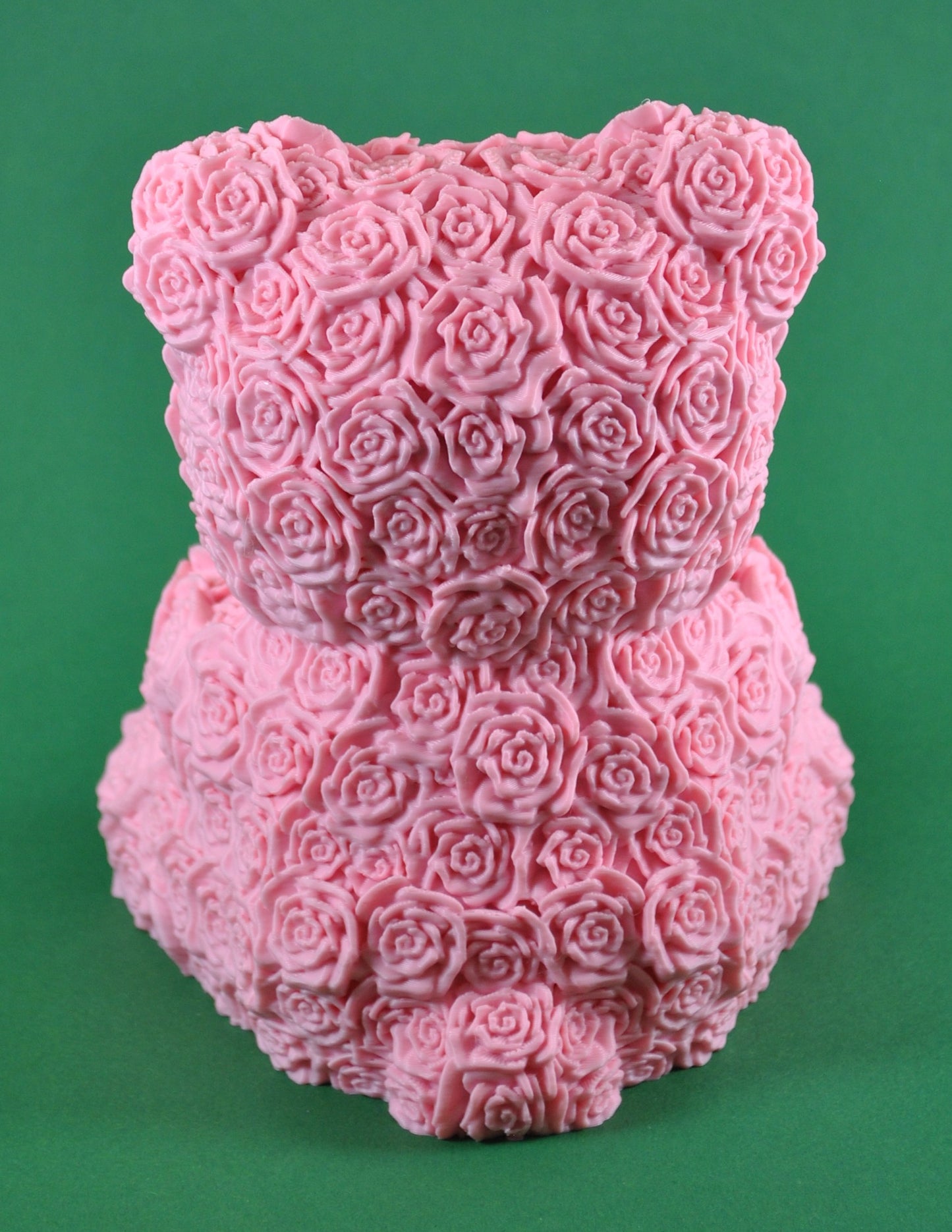 Rosenbär – Liebe in Blütenform