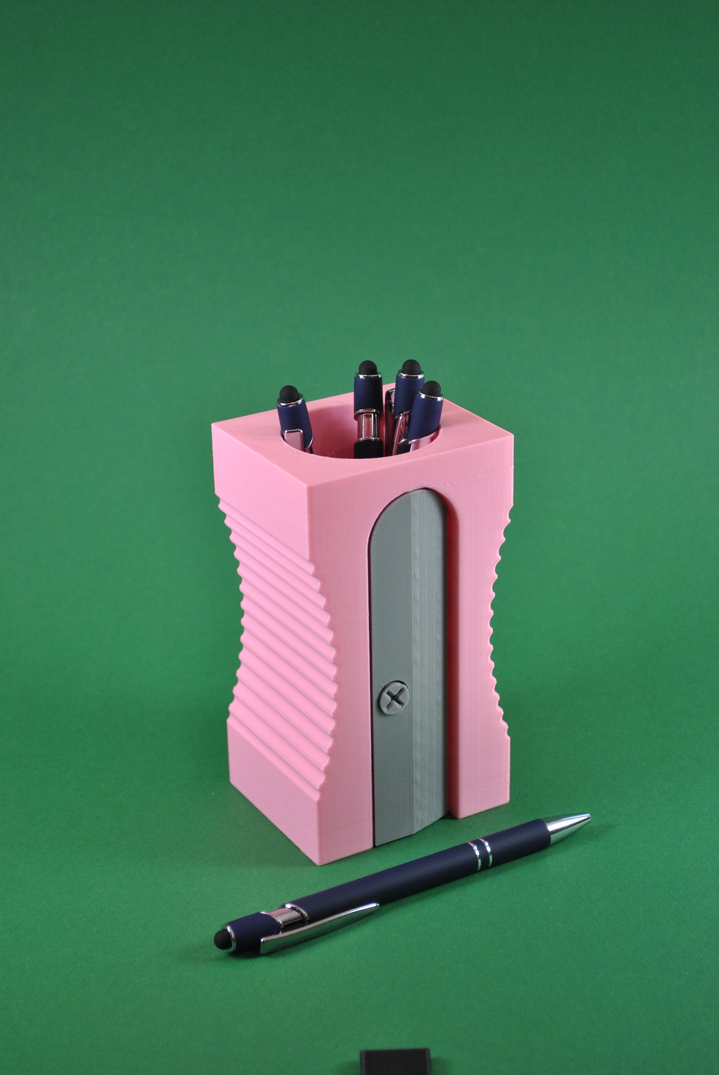 Riesenanspitzer-Stiftehalter