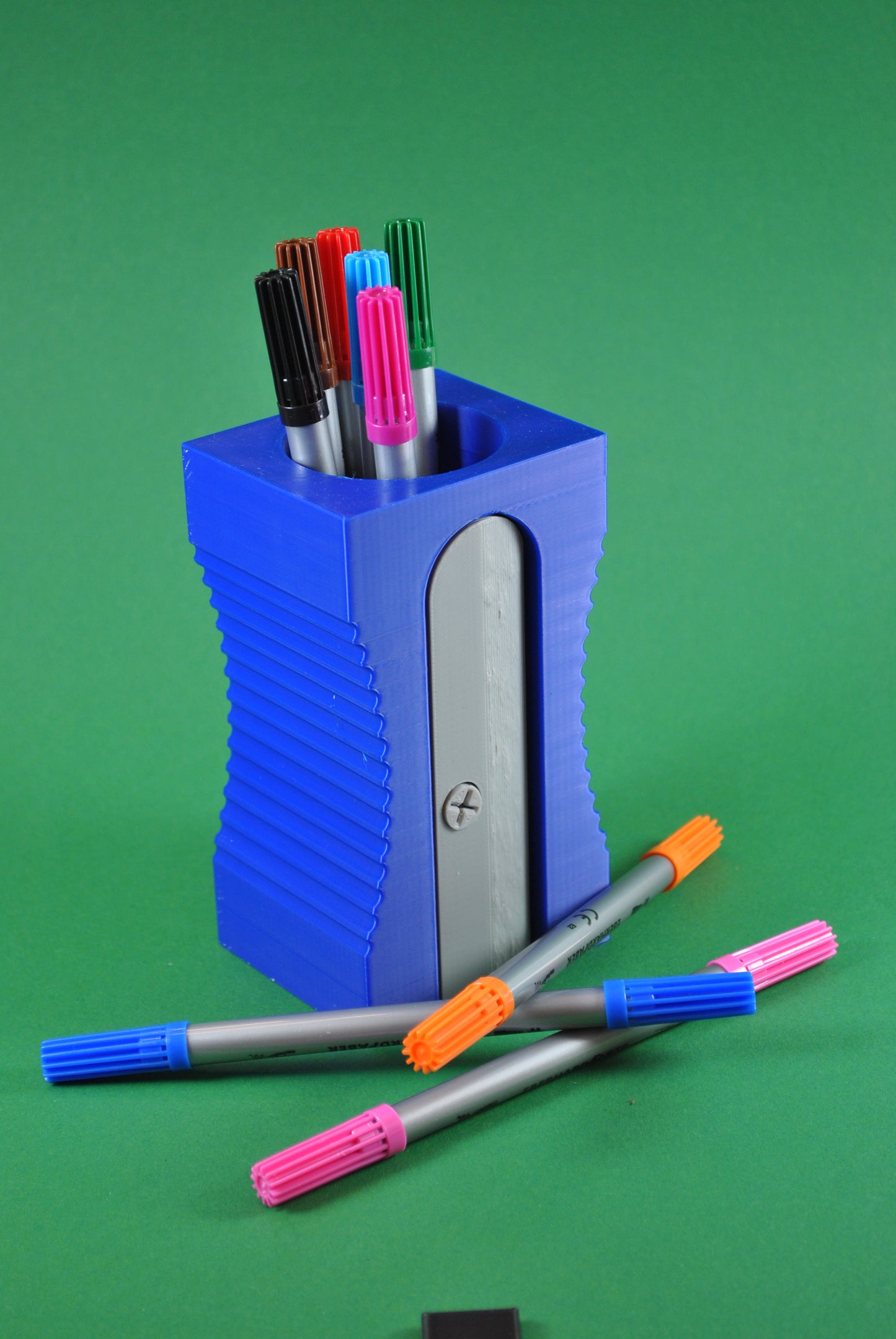 Riesenanspitzer-Stiftehalter