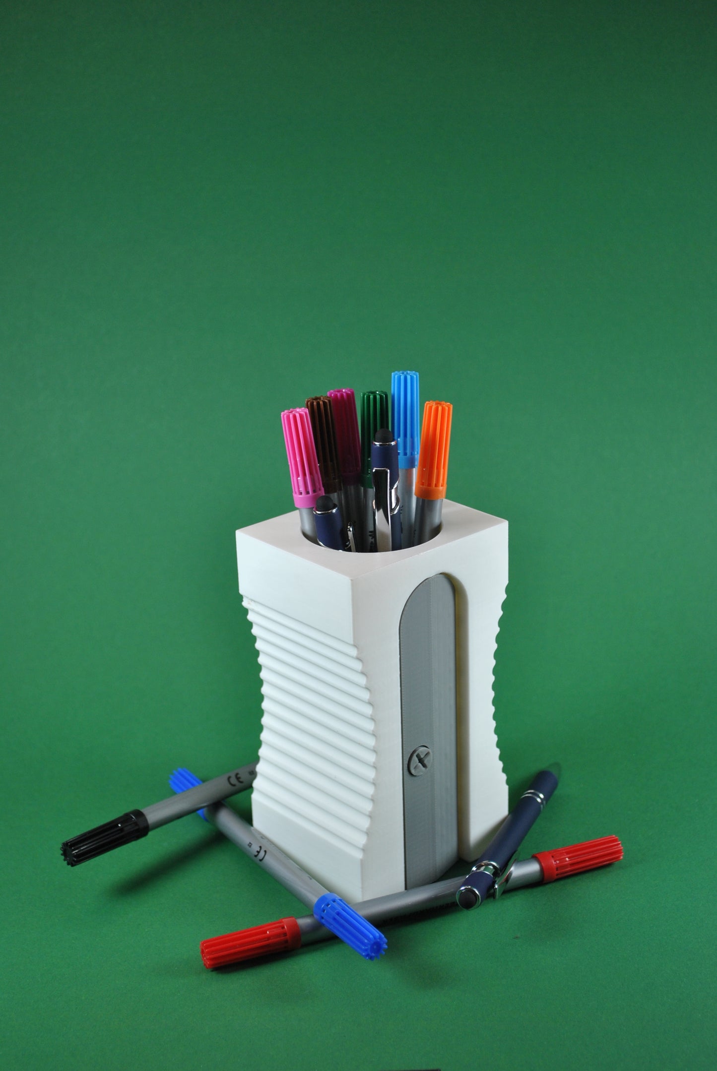 Riesenanspitzer-Stiftehalter